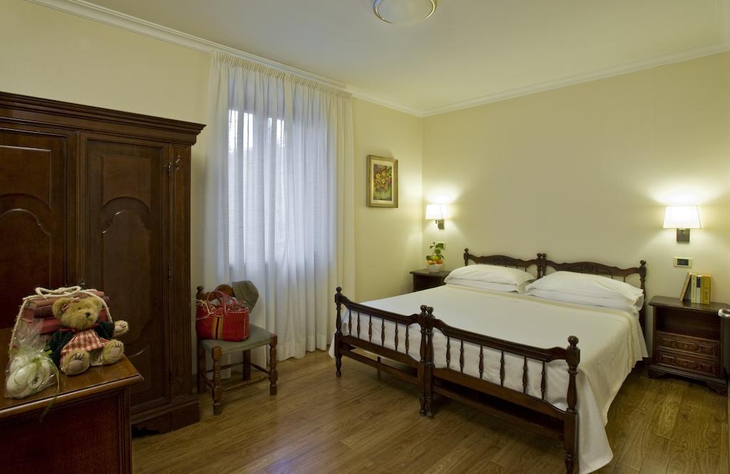 Albergo La Pace Segni Phòng bức ảnh