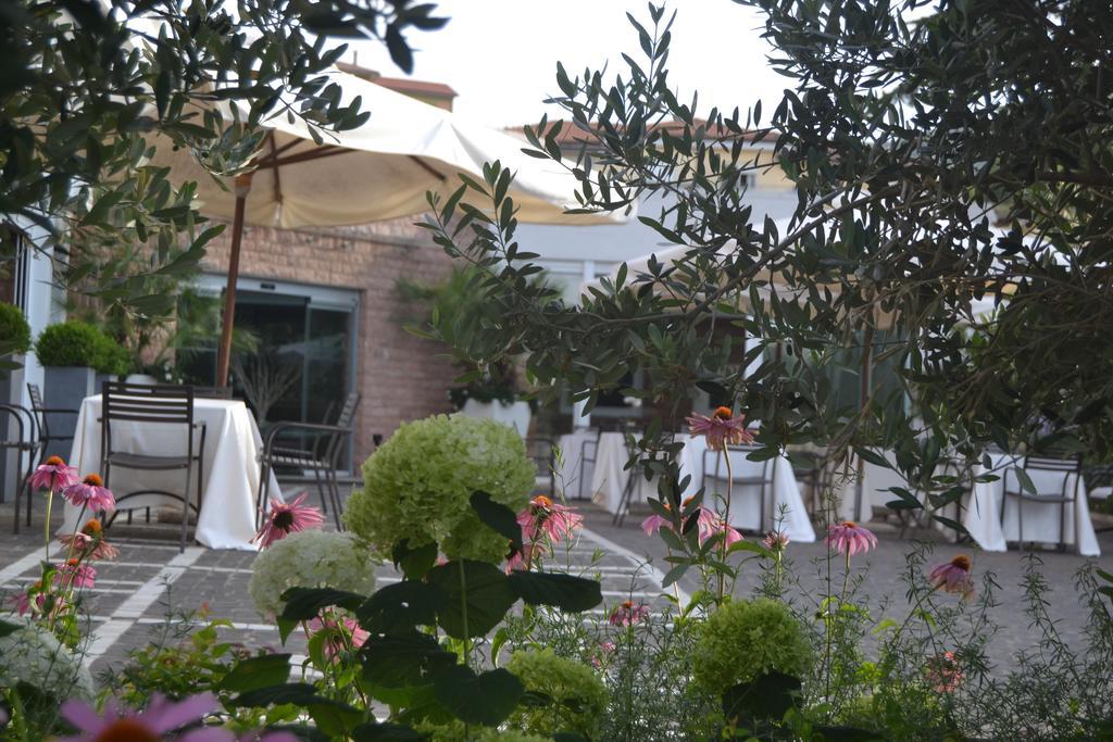 Albergo La Pace Segni Ngoại thất bức ảnh